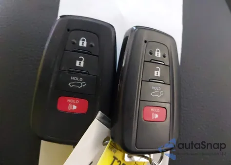 2025 Toyota Rav4 Xle Premium z USA, uszkodzony, nr VIN 2T3A1RFV4SW614251